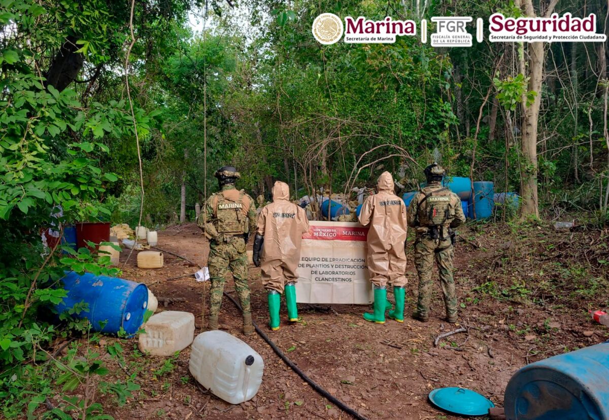Marina inhabilita laboratorio clandestino de metanfetamina en Sinaloa