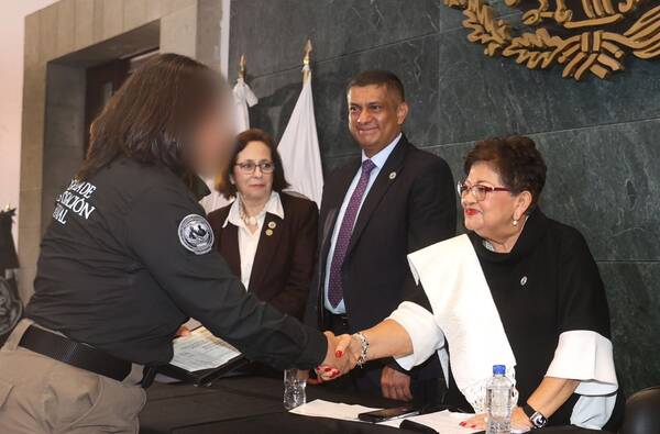 FGR reconoce labor de 39 policías ministeriales