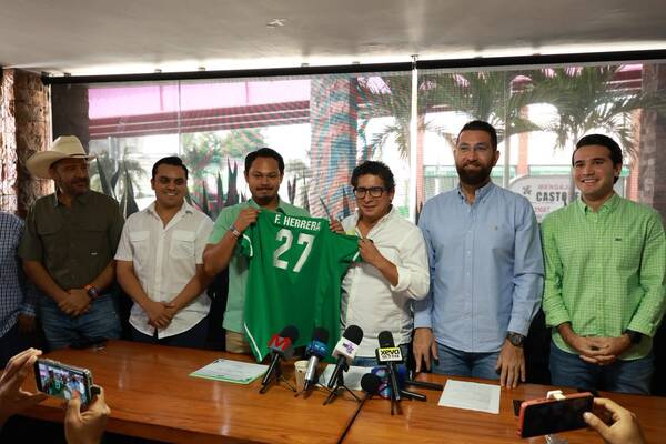Fernando Herrera se suma al PVEM en Tabasco