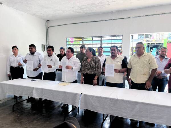 Sindicatos de Centla firman acuerdo para fortalecer condiciones laborales
