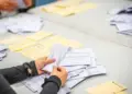 Supremo de EEUU frena restricciones al voto por correo