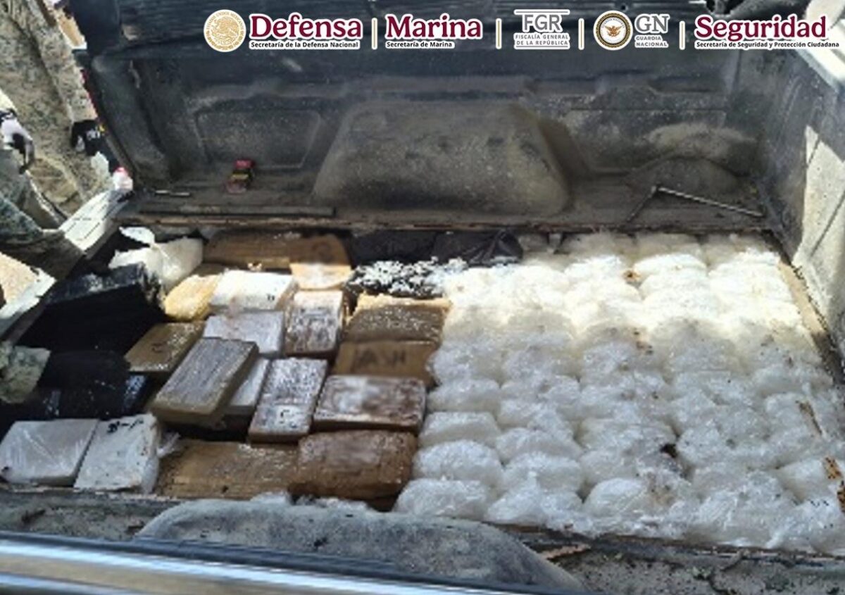 Hallan casi 100 kilos de droga ocultos en camioneta en Sonora