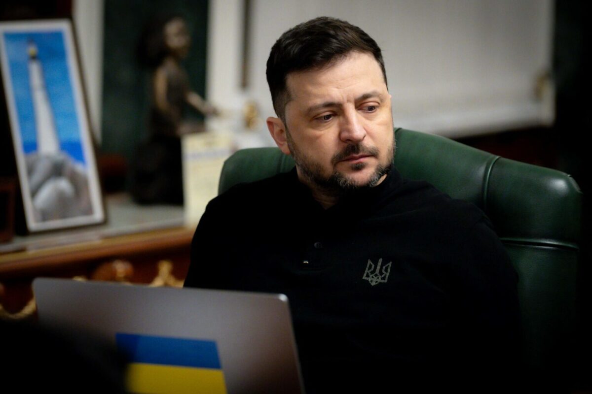 Zelenski suspende ataques contra Moscú durante negociaciones