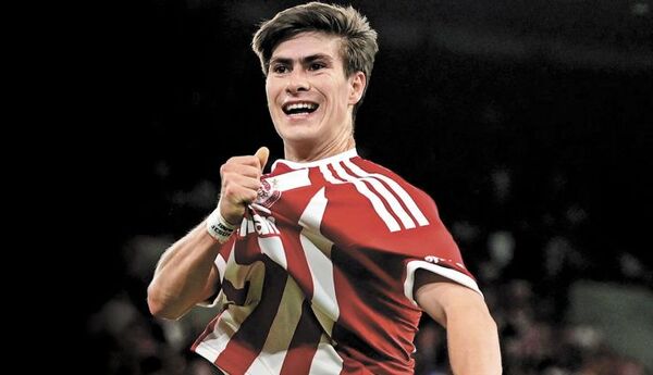 “Hormiga” González brilla con doblete en Grecia
