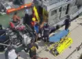 Rescatan a cinco tras incendio de embarcación en Yucatán